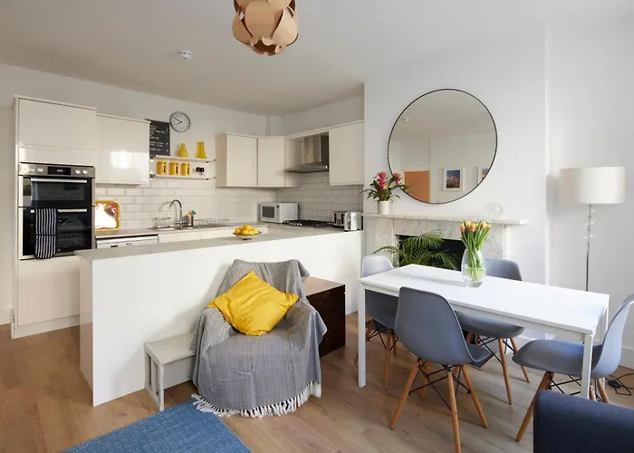Lansdowne House Hove